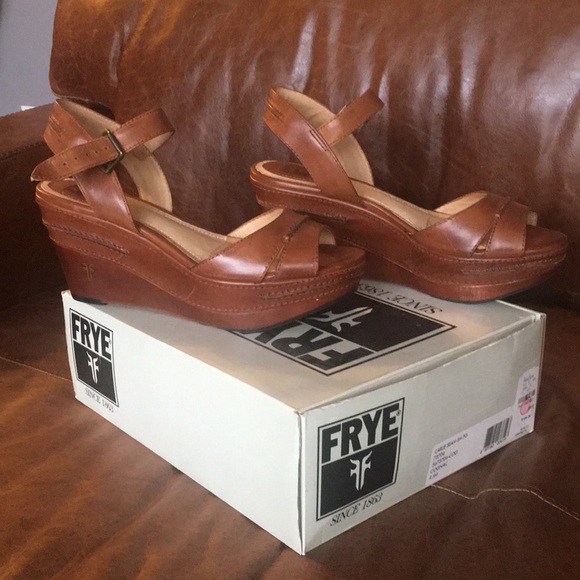 FRYE Sandals - Picture 6 of 6